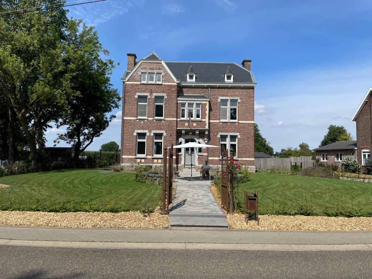 فورين B&B Het Notarishuis - Authentiek Verblijf Nabij Maastricht المظهر الخارجي الصورة